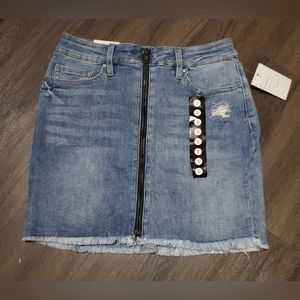 The Mid Rise Jean Skirt